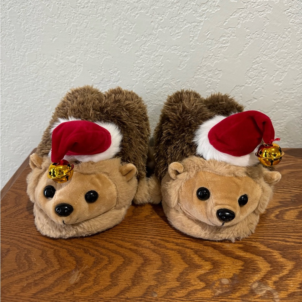 American Eagle Outfitters Santa Hedgehog Slippers Sz S/M